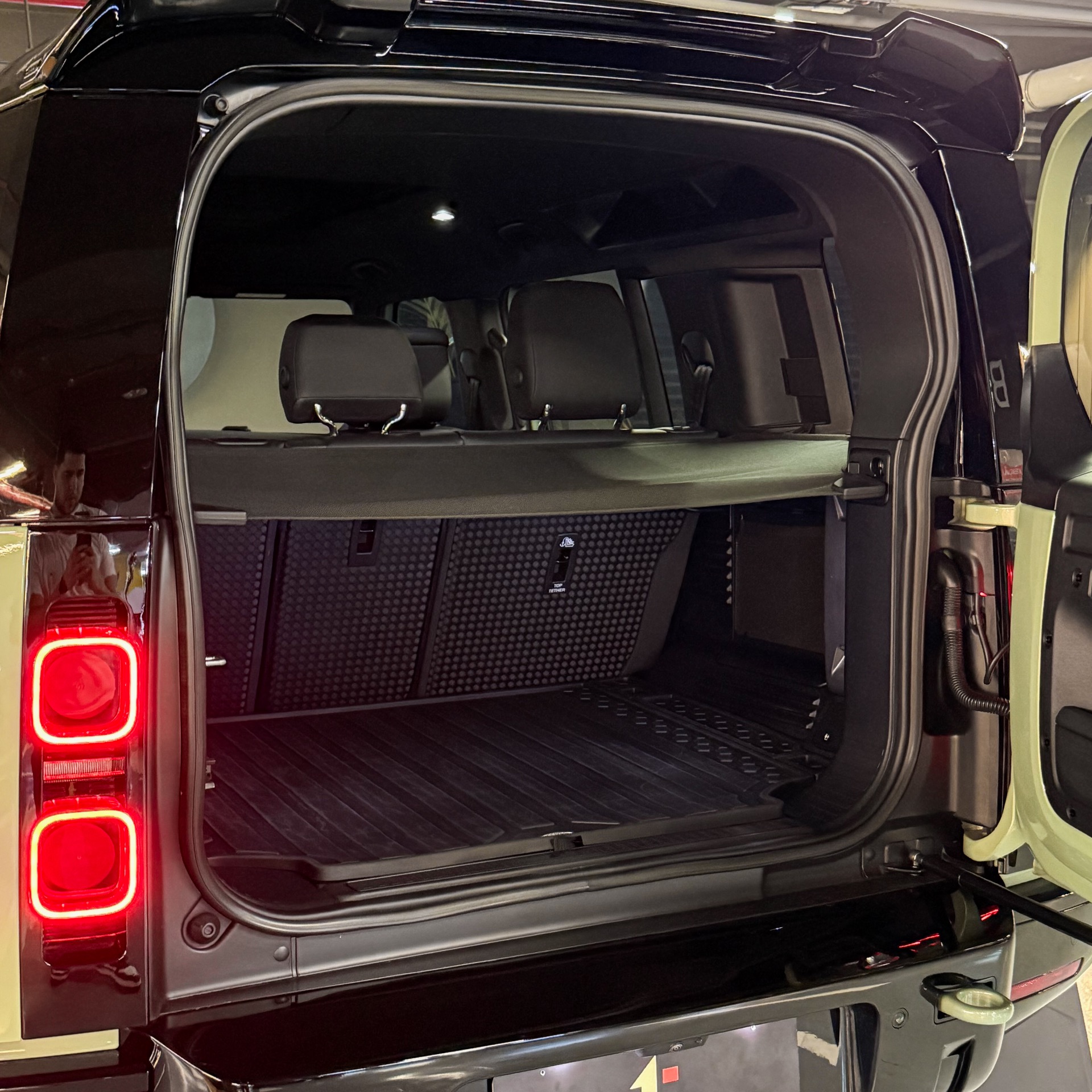 LAND ROVER DEFENDER 110 HSE D300 DIE. AUT.(HÍB.) — foto 19