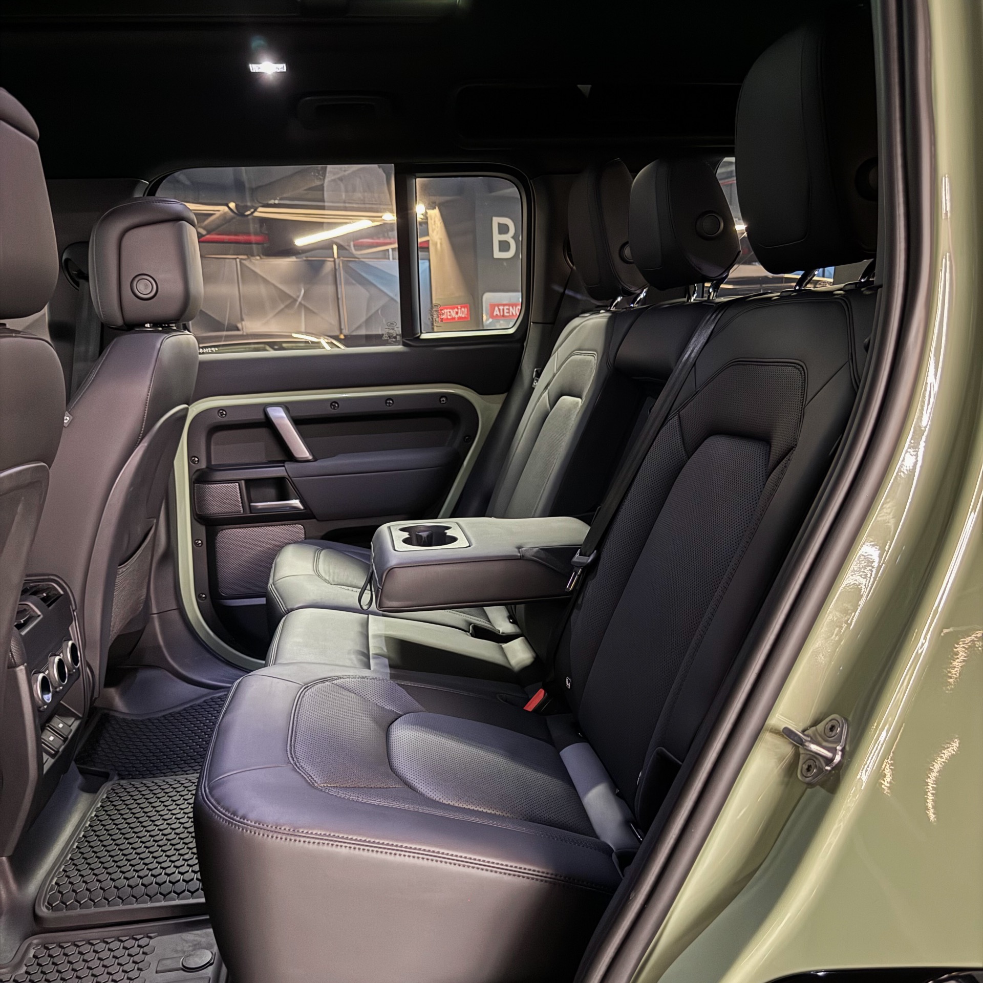 LAND ROVER DEFENDER 110 HSE D300 DIE. AUT.(HÍB.) — foto 10