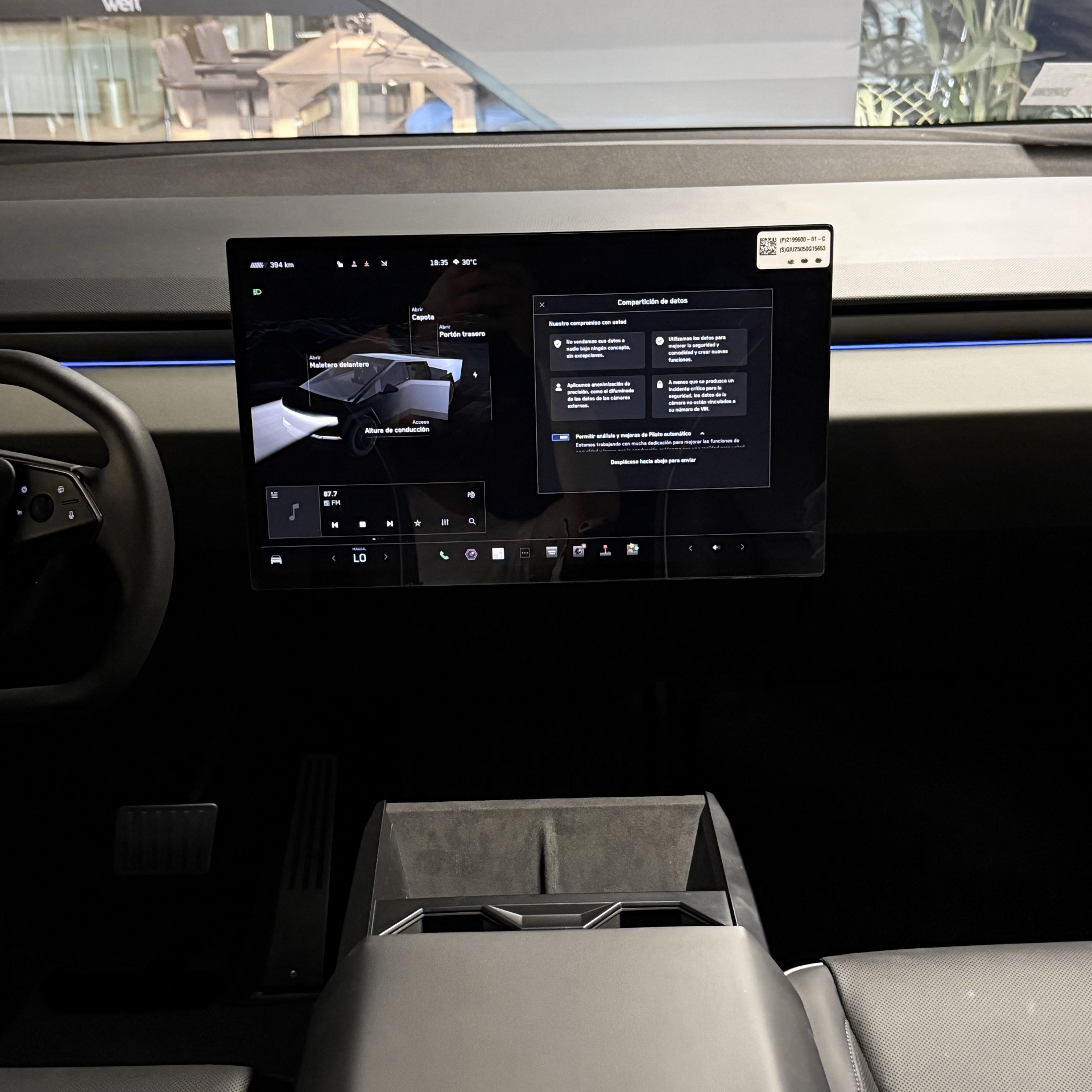 TESLA CYBERTRUCK BEAST — foto 11