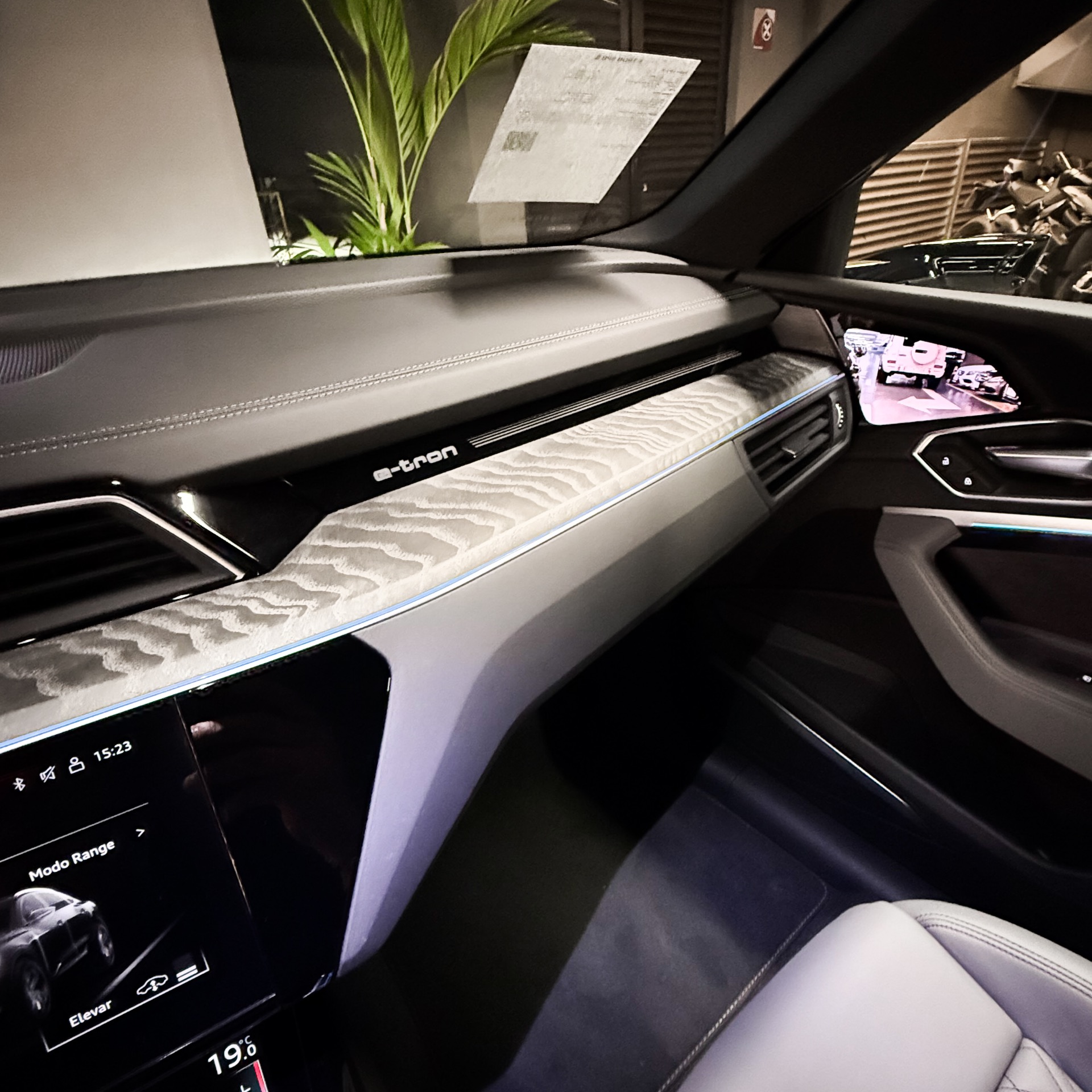 AUDI E TRON SPB S — foto 16