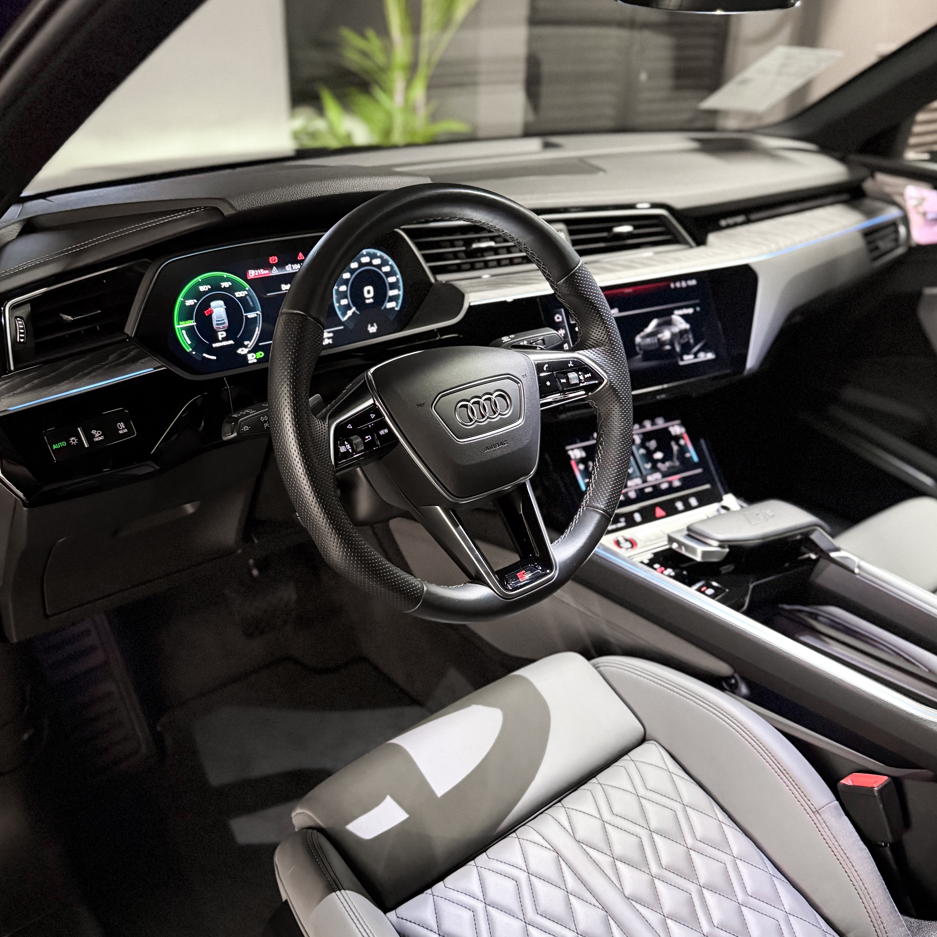 AUDI E TRON SPB S — foto 7