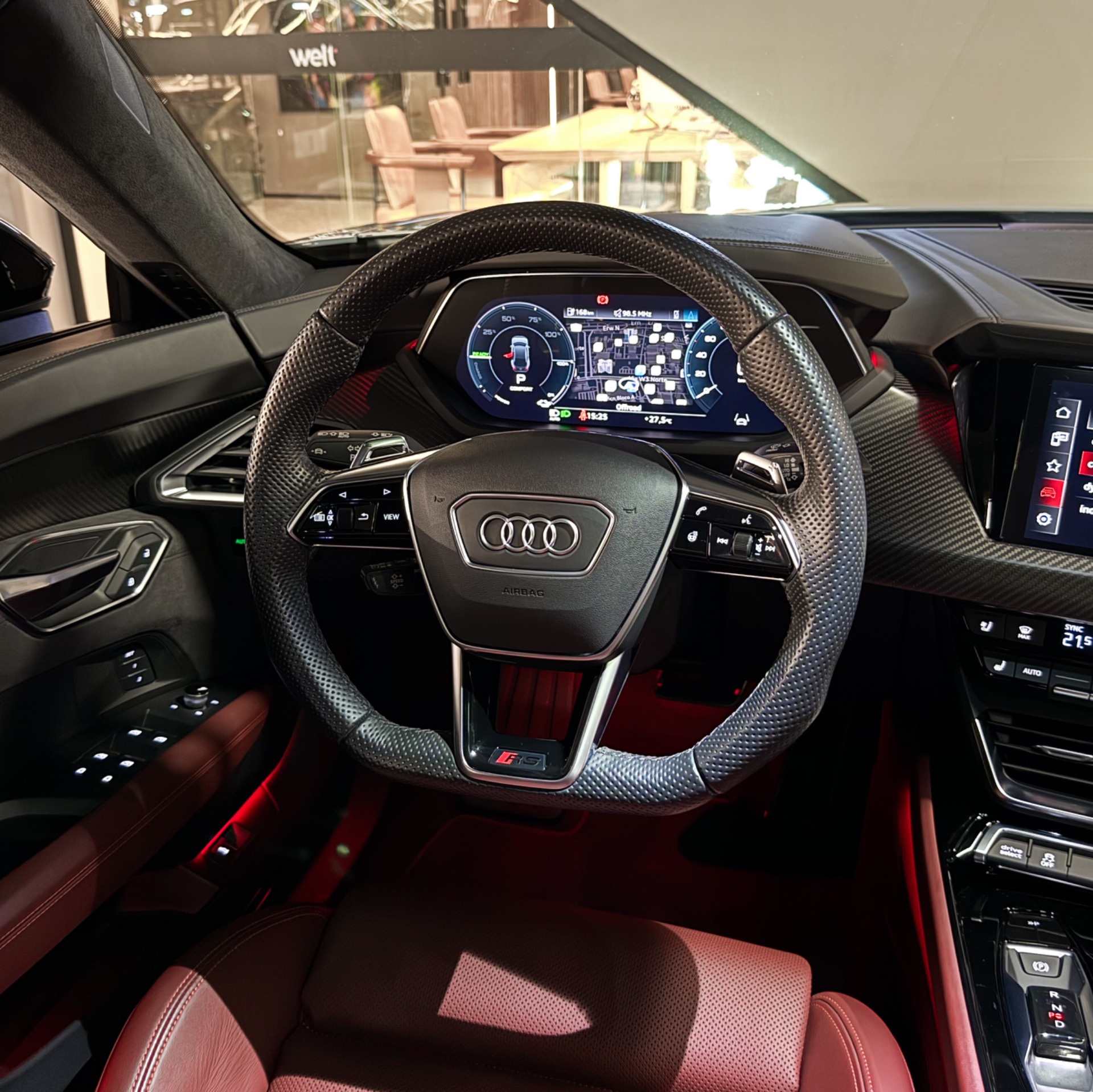 AUDI RS E TRON GT — foto 12
