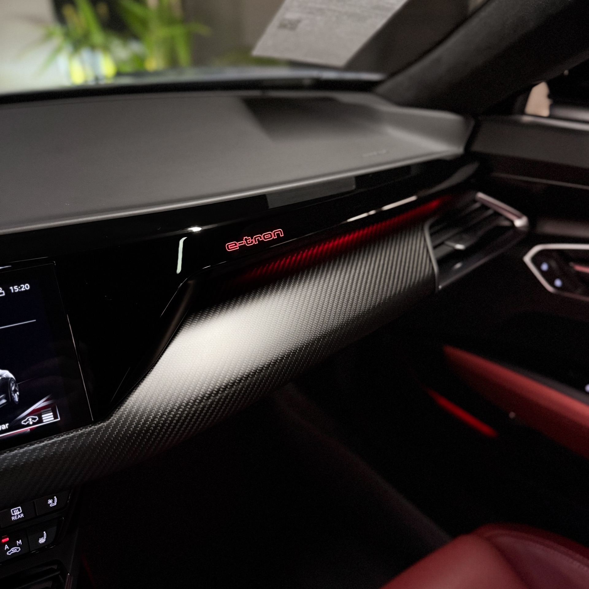 AUDI RS E TRON GT — foto 16