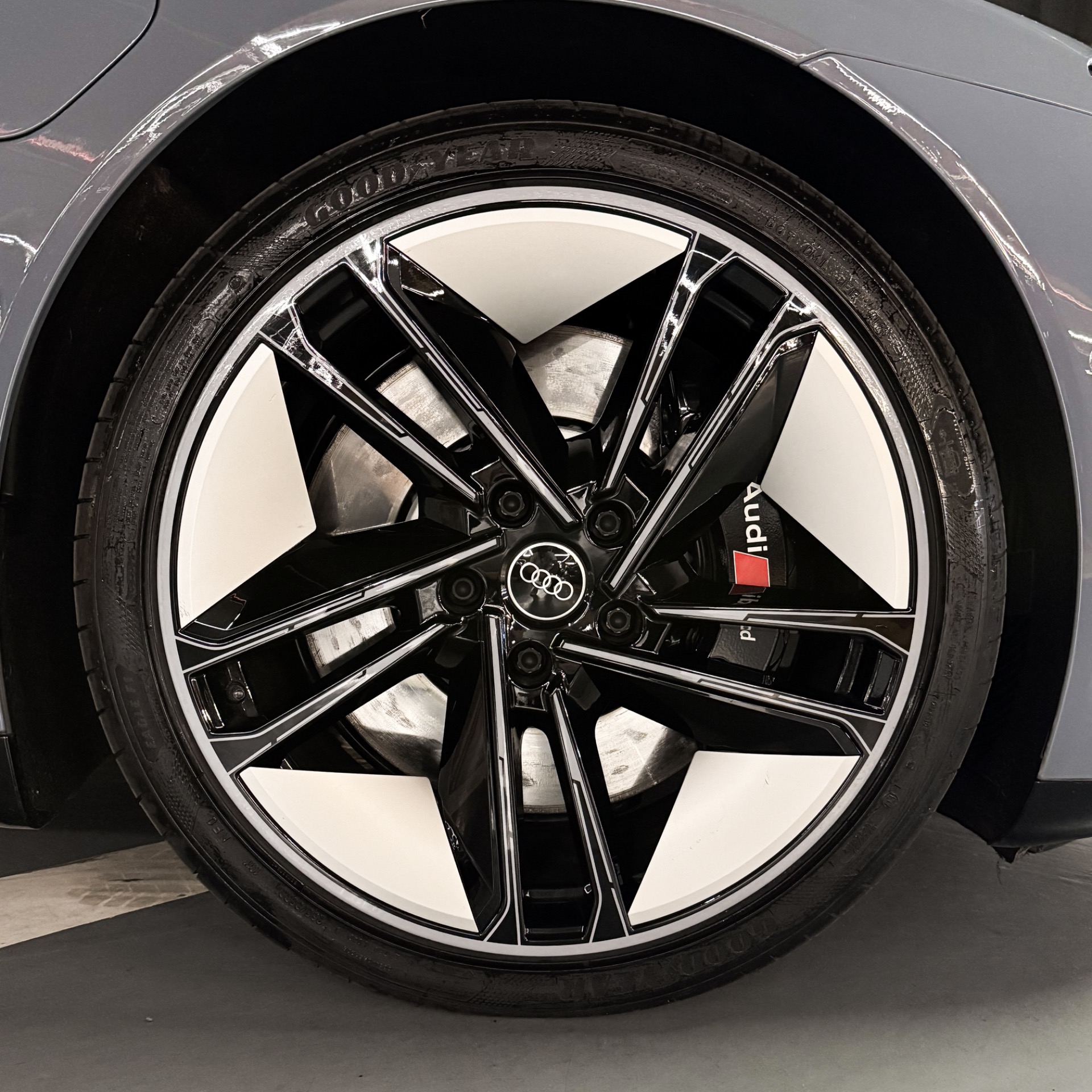 AUDI RS E TRON GT — foto 20