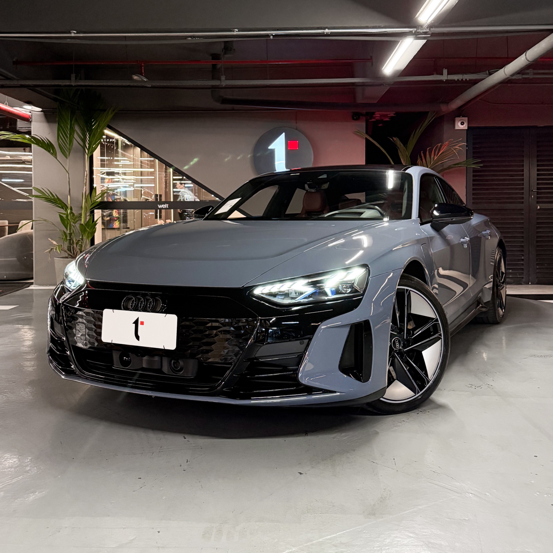 AUDI RS E TRON GT — foto 3