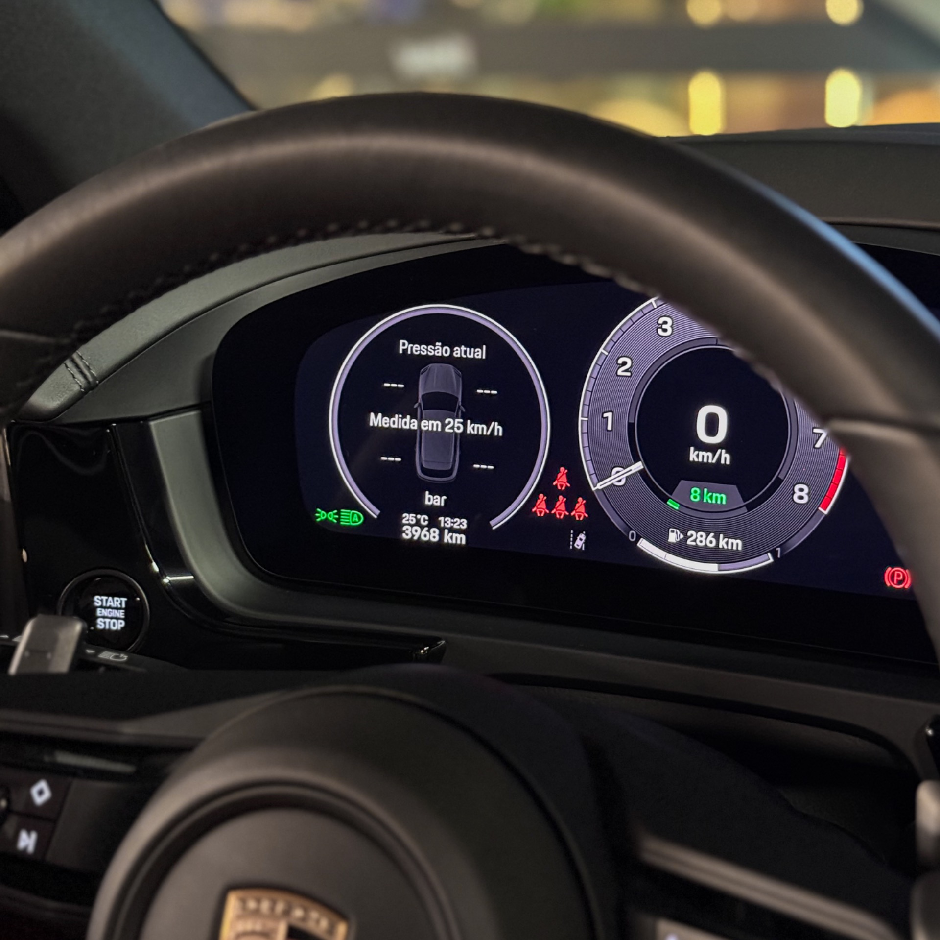 PORSCHE CAYENNE PHEV — foto 17