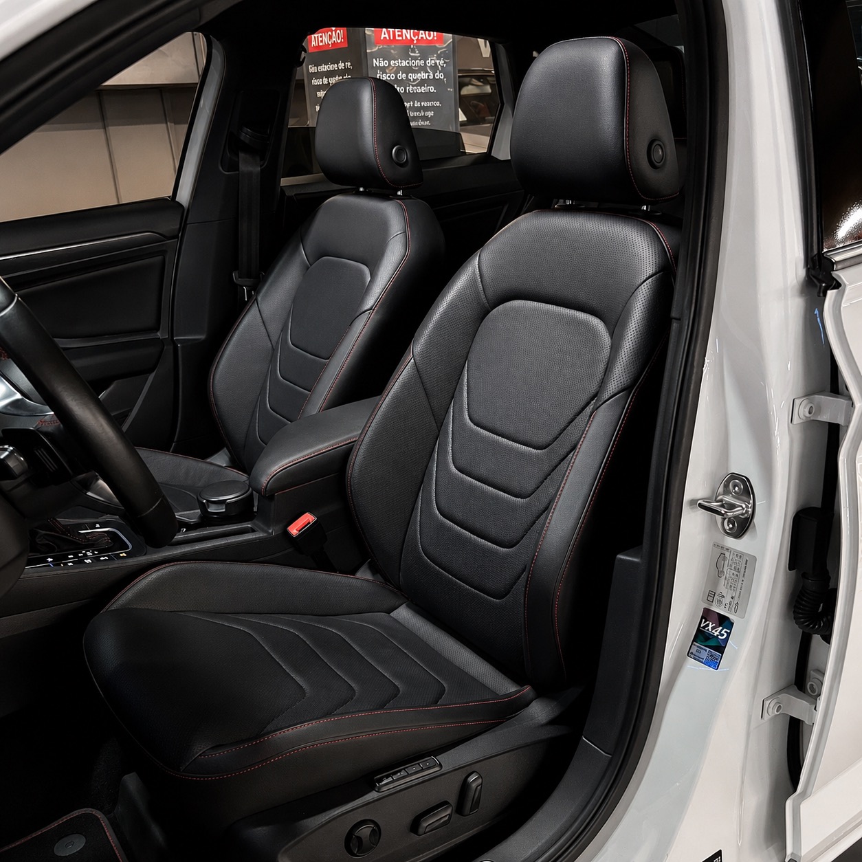 VOLKSWAGEN JETTA GLI AG — foto 12