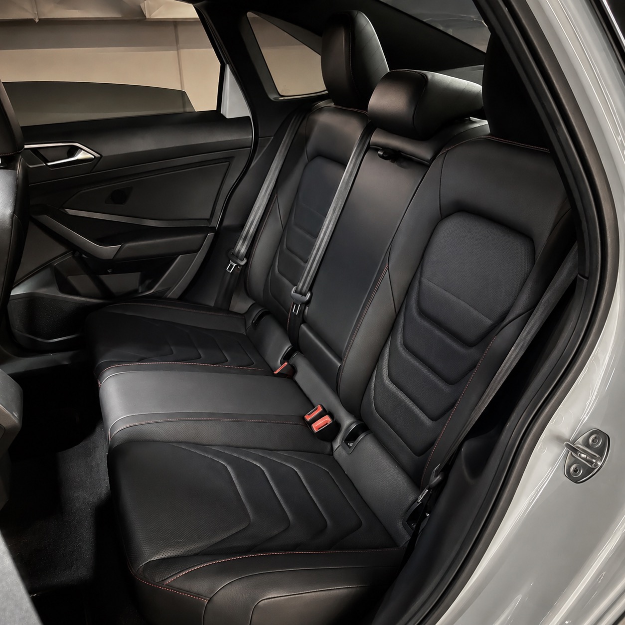 VOLKSWAGEN JETTA GLI AG — foto 13