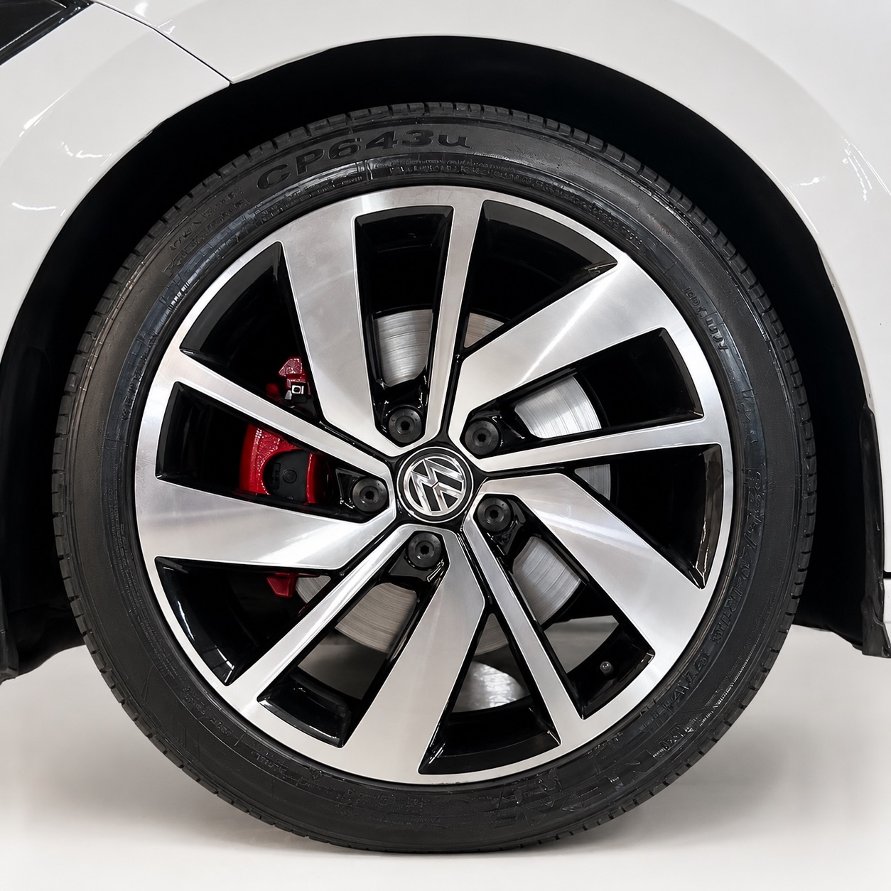 VOLKSWAGEN JETTA GLI AG — foto 9
