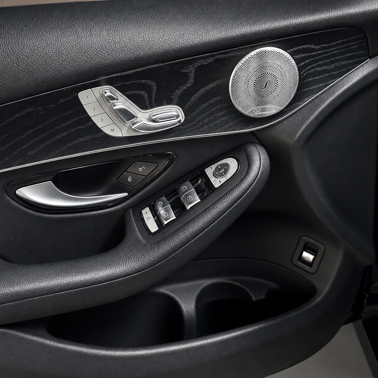 MERCEDES-BENZ GLC 300 COUPE 4MATIC 2.0 TB 16V — foto 17