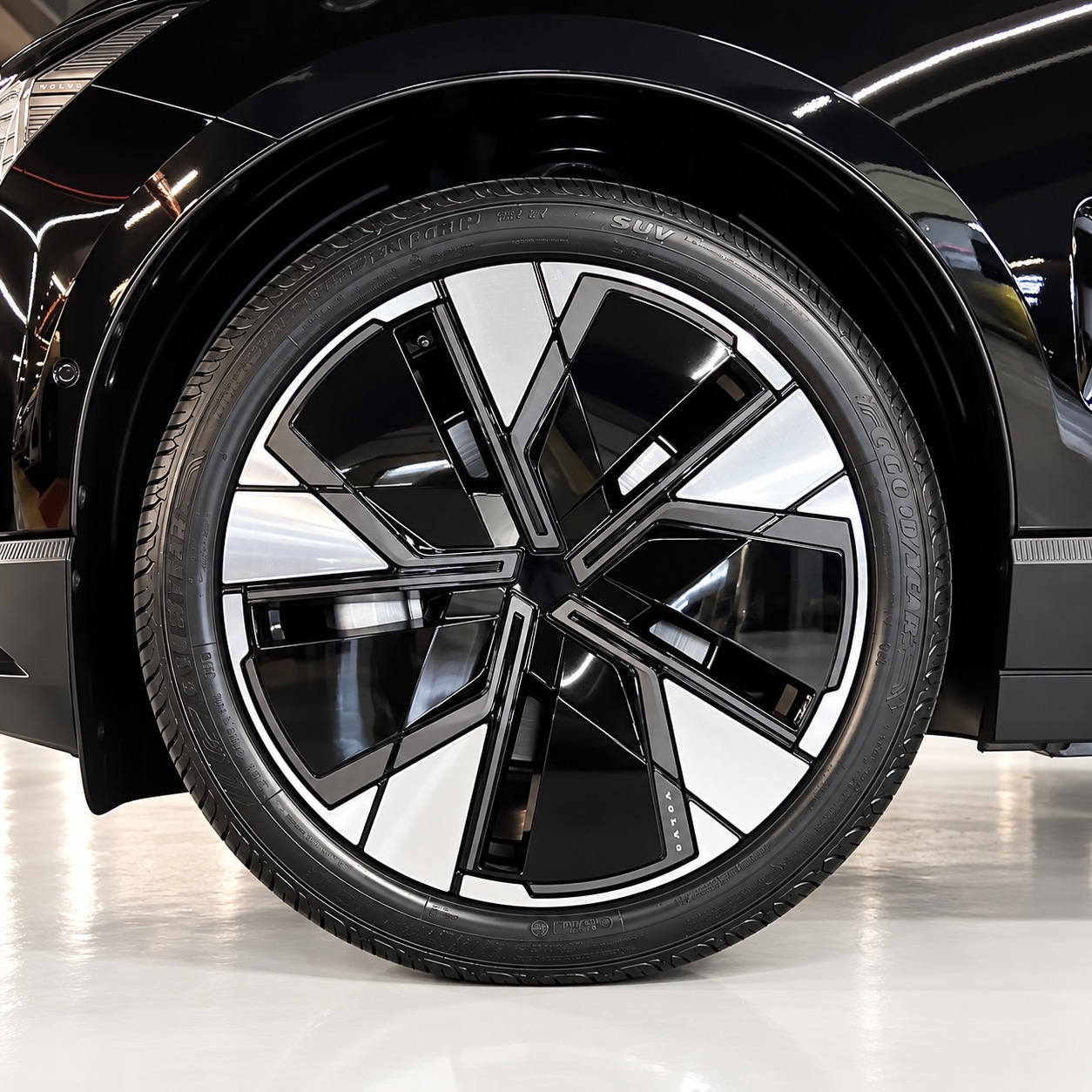 VOLVO EX30 E60 ULTRA — foto 14