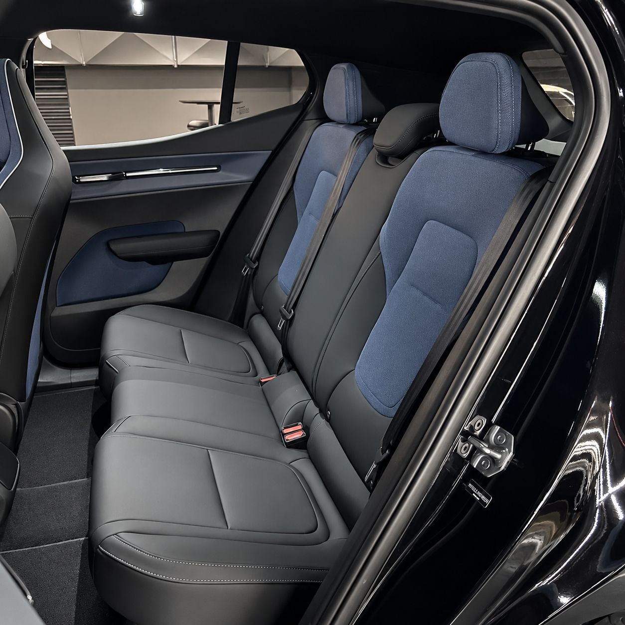 VOLVO EX30 E60 ULTRA — foto 18