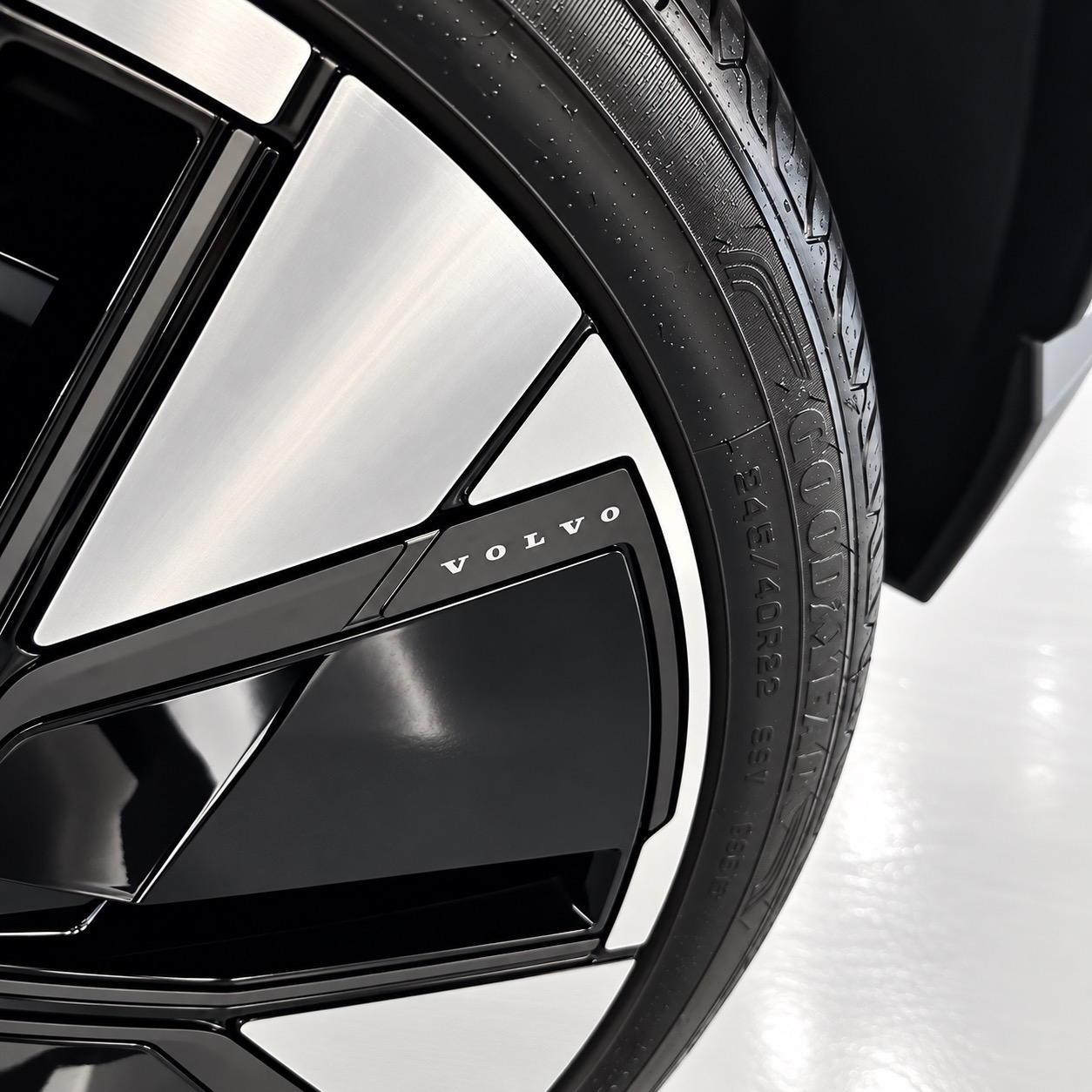 VOLVO EX30 E60 ULTRA — foto 20