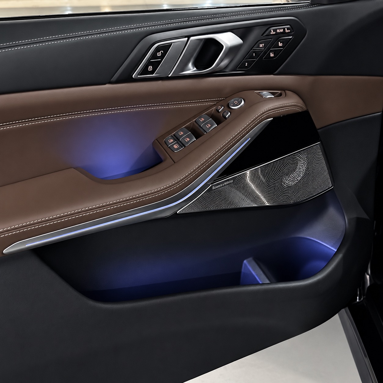 BMW X7 M60I — foto 19