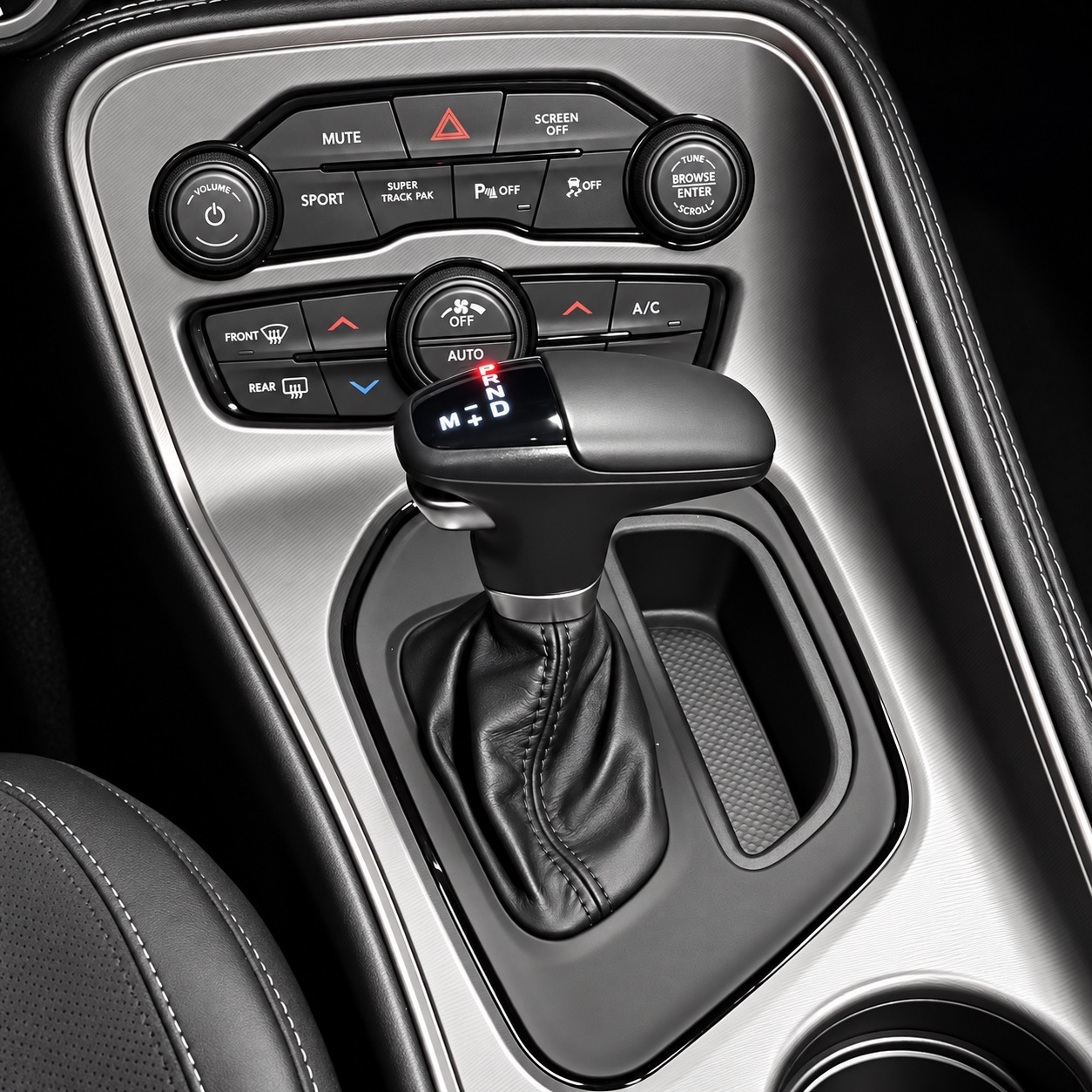 DODGE CHALLENGER RT — foto 6