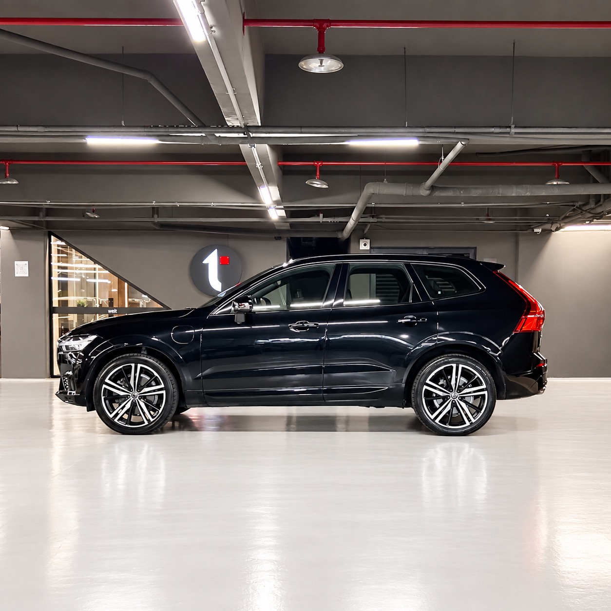 VOLVO XC60 T8 R-DESIGN — foto 11