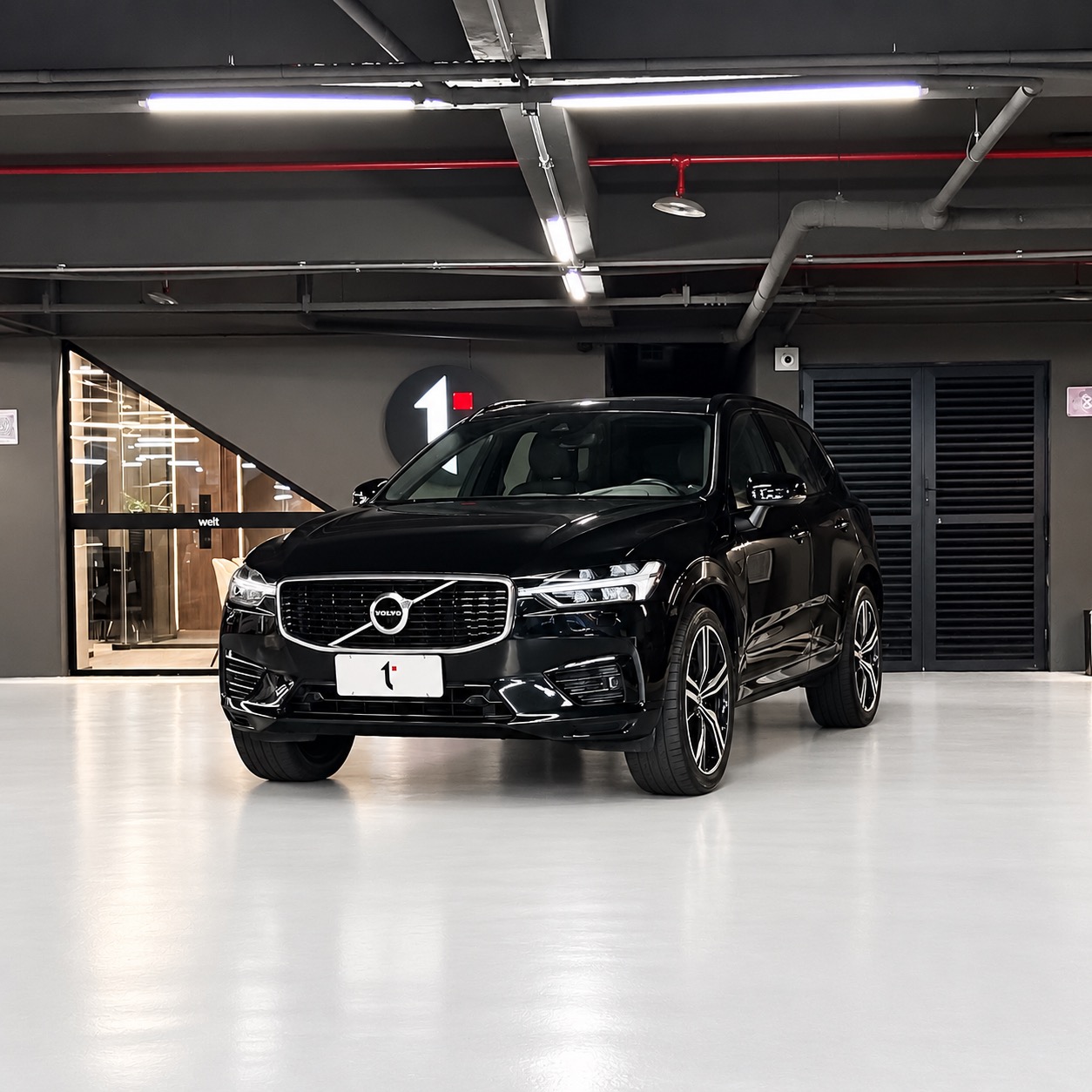 VOLVO XC60 T8 R-DESIGN — foto 15