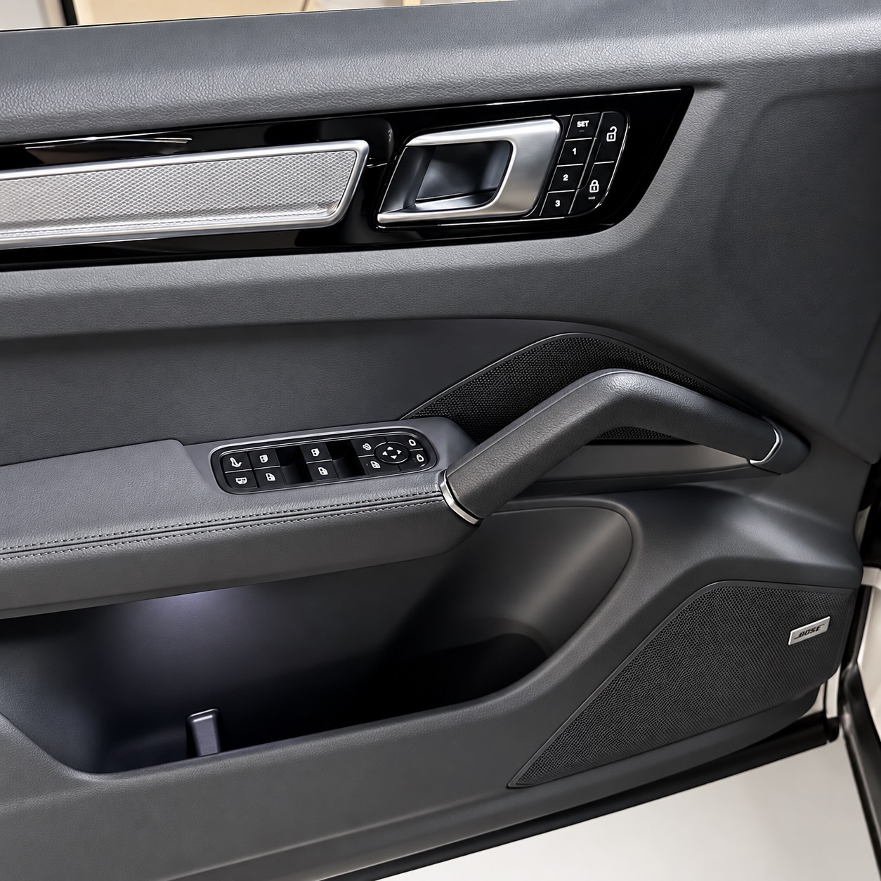 PORSCHE CAYENNE COUPE E-HYBRID 3.0 V6 462CV — foto 18