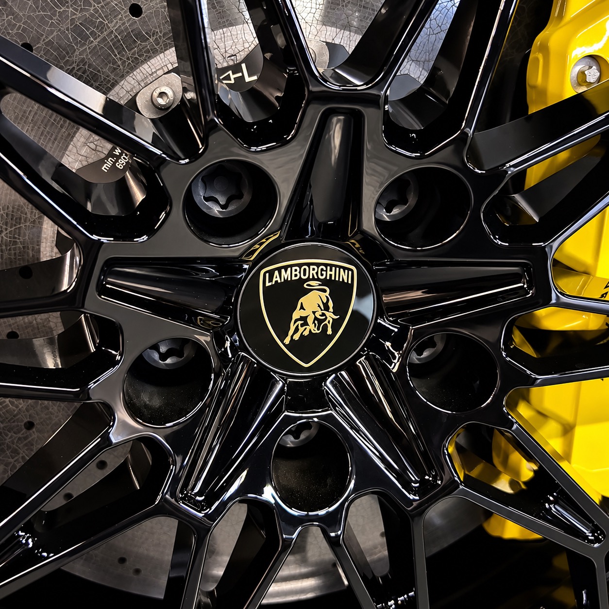LAMBORGHINI TEMERARIO — foto 19