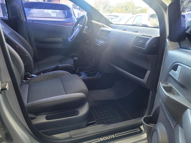 Volkswagen Fox Route 1.6 Mi Total Flex 8V 5P - foto 9