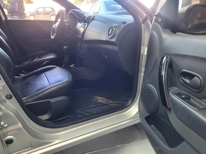 Renault Logan 1.0 12V Sce Flex Zen - foto 8