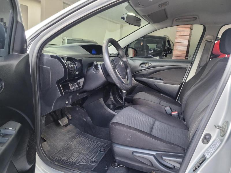 Toyota Etios 13 X 16V Automático - foto 11