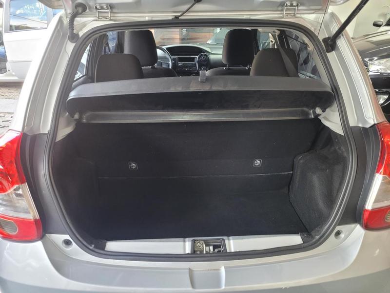 Toyota Etios 13 X 16V Automático - foto 12