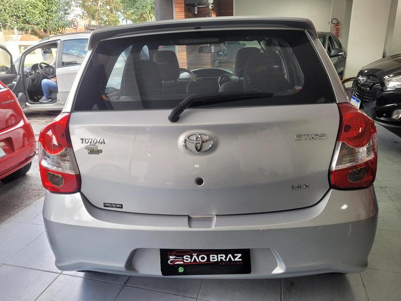 Toyota Etios 13 X 16V Automático - foto 5