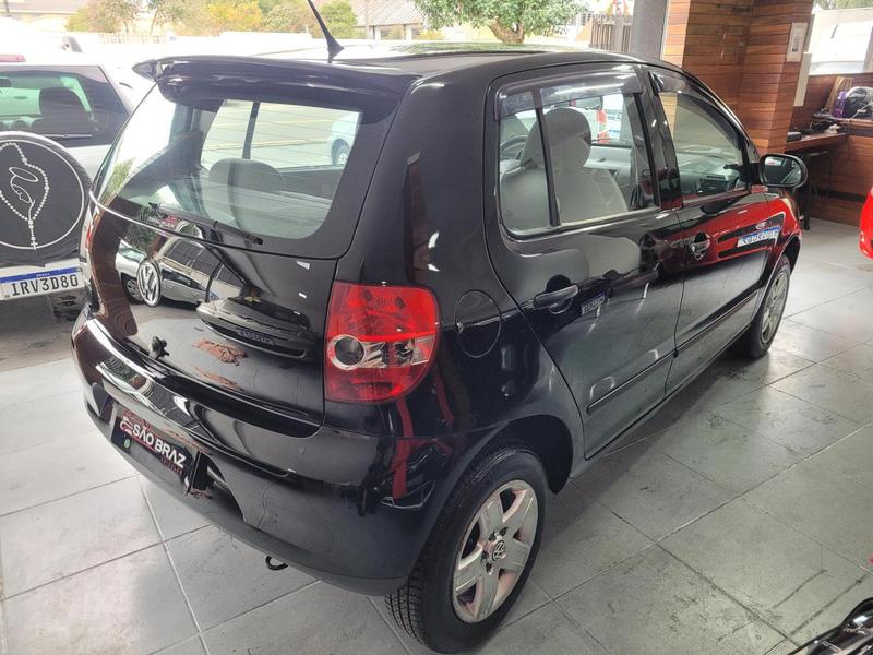 Volkswagen Fox Route 1.0 Mi Total Flex 8V 5P - foto 4