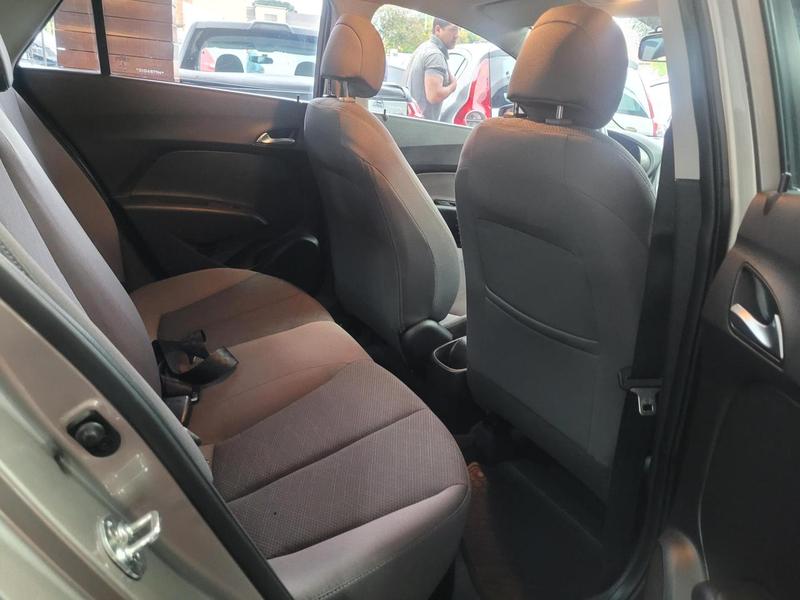 Hyundai HB20S Comfort Plus 1.0 Tb Flex 12V Mec. - foto 7