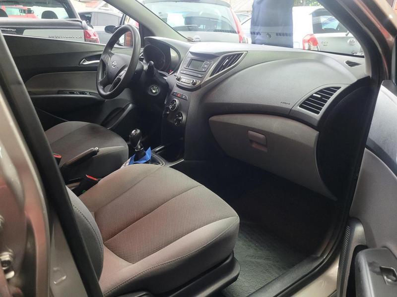 Hyundai HB20S Comfort Plus 1.0 Tb Flex 12V Mec. - foto 8