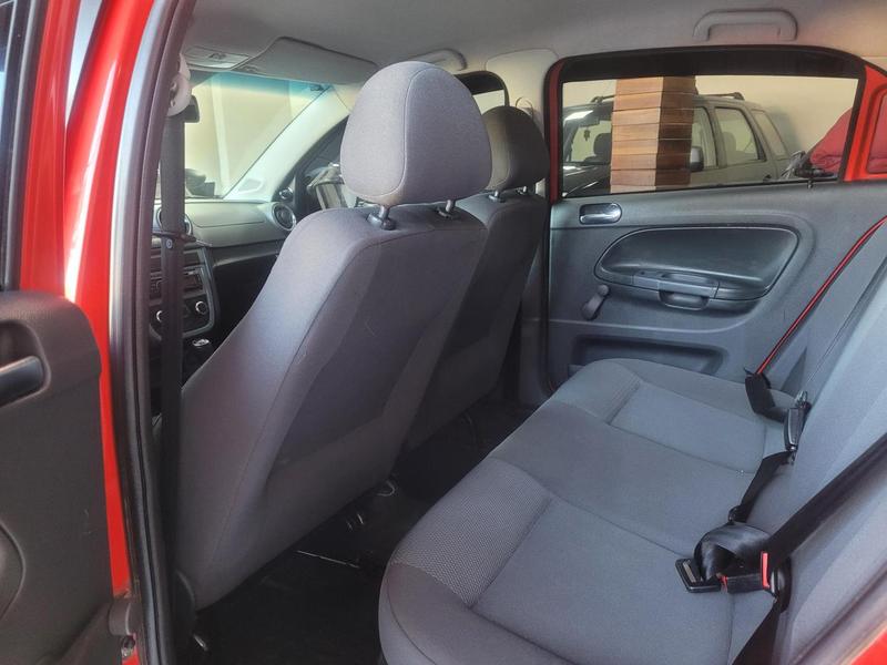 Volkswagen Gol Novo 1.0 Trend Total Flex 4P - foto 9