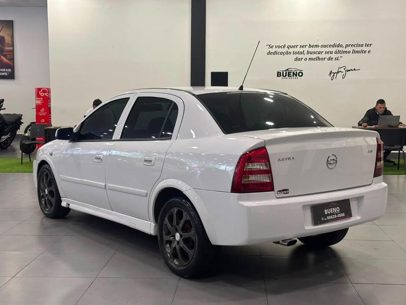 Chevrolet Astra Sedan Advantage - foto 2