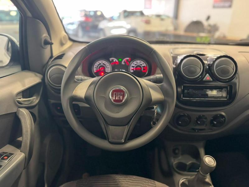 Fiat Palio Attractiv 1.4 - foto 12