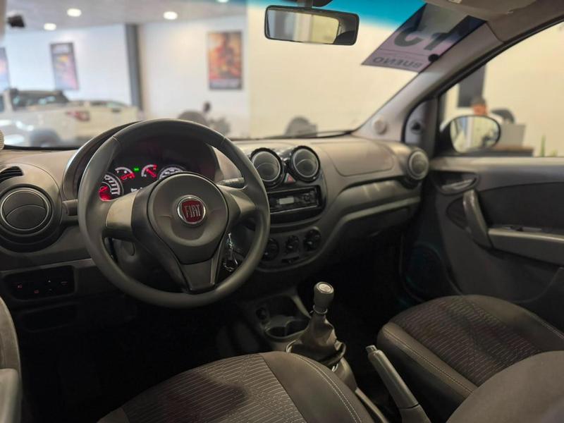 Fiat Palio Attractiv 1.4 - foto 9
