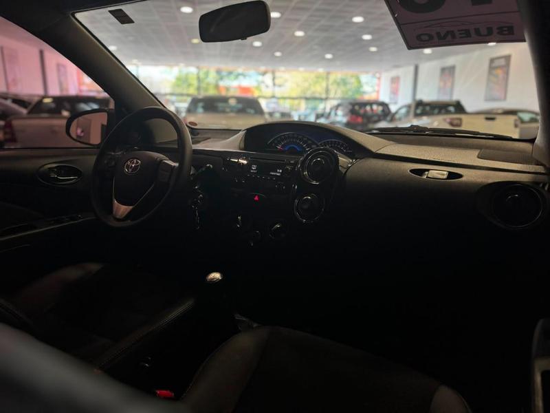 Toyota Etios Hb Xs 1.5 - foto 11