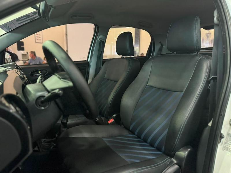 Toyota Etios Hb Xs 1.5 - foto 16