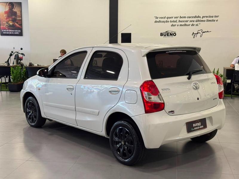 Toyota Etios Hb Xs 1.5 - foto 7