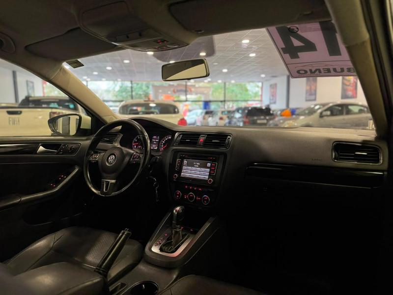 Volkswagen Jetta Comfortline 2.0 T.flex 8V 4P Tipt. - foto 11