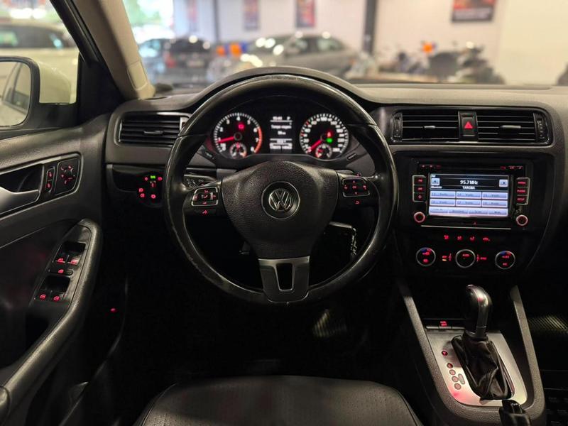 Volkswagen Jetta Comfortline 2.0 T.flex 8V 4P Tipt. - foto 12