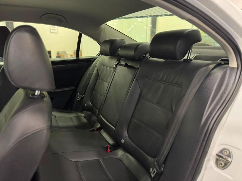 Volkswagen Jetta Comfortline 2.0 T.flex 8V 4P Tipt. - foto 18
