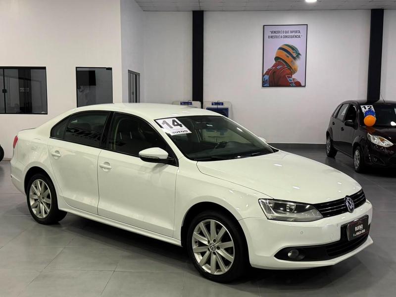 Volkswagen Jetta Comfortline 2.0 T.flex 8V 4P Tipt. - foto 4