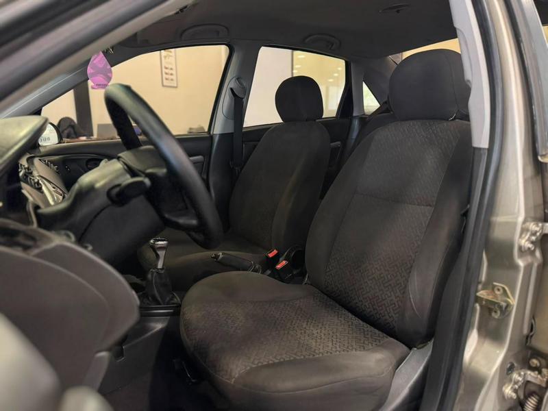Ford Focus 1.6 Flex Fc - foto 11