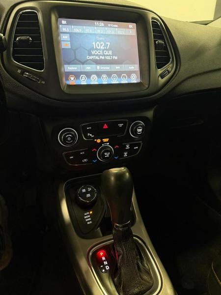 Jeep Compass Trailhawk 2.0 4X4 Dies. 16V Aut. - foto 9