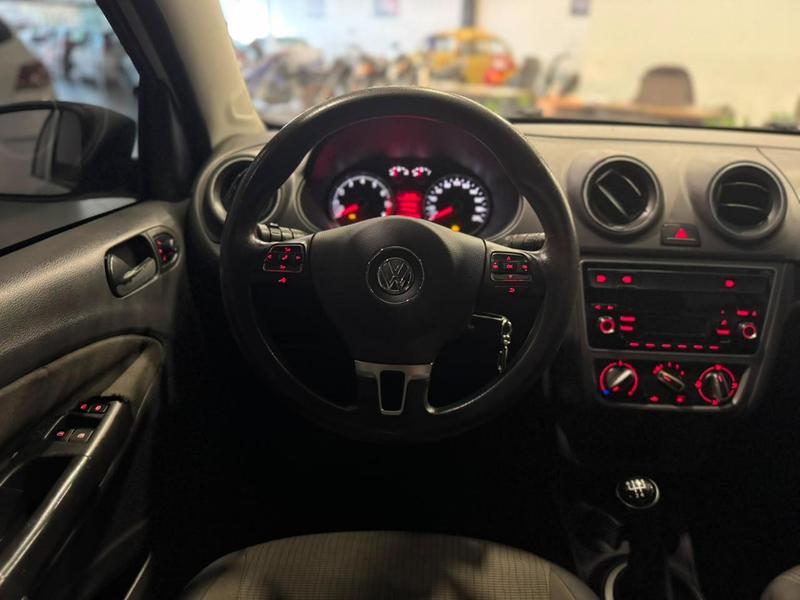 Volkswagen Voyage 1.0 1.0 City Mi Total Flex 8V 4P - foto 12