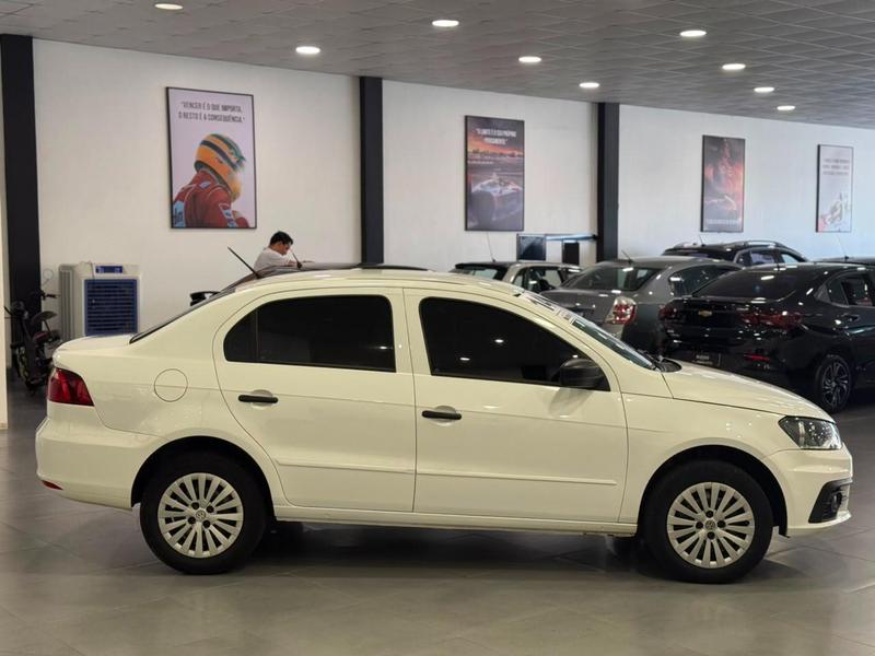 Volkswagen Voyage 1.0 1.0 City Mi Total Flex 8V 4P - foto 4