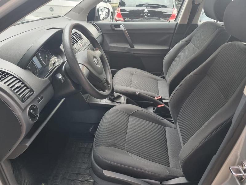 Volkswagen Polo Sedan 1.6 - foto 8