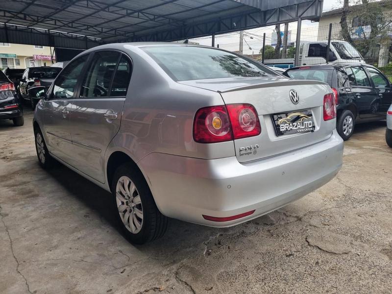 Volkswagen Polo Sedan 1.6 - foto 4