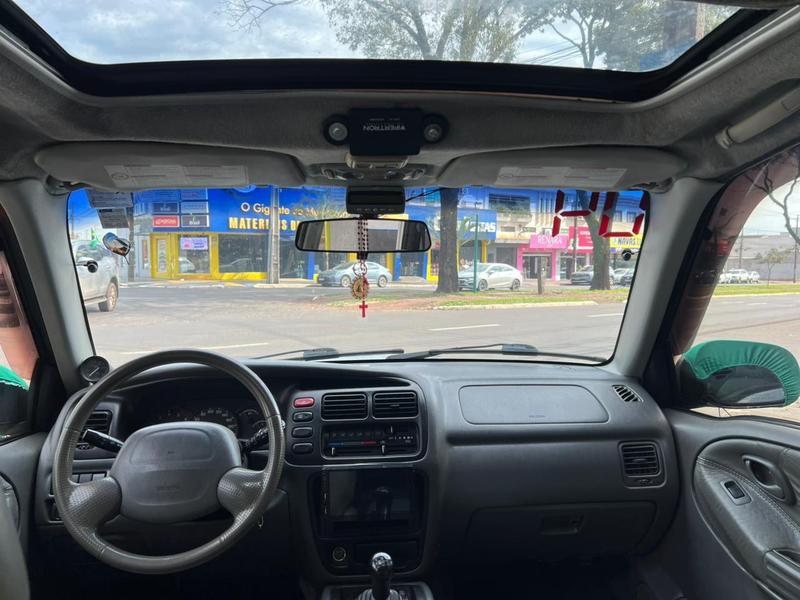 Chevrolet Tracker 2.0 4X4 Diesel - foto 9