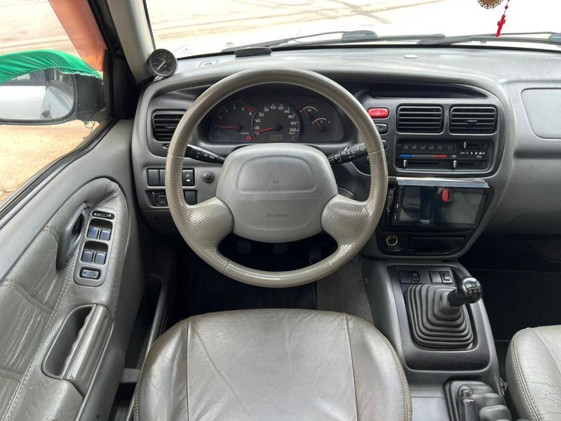 Chevrolet Tracker 2.0 4X4 Diesel - foto 10